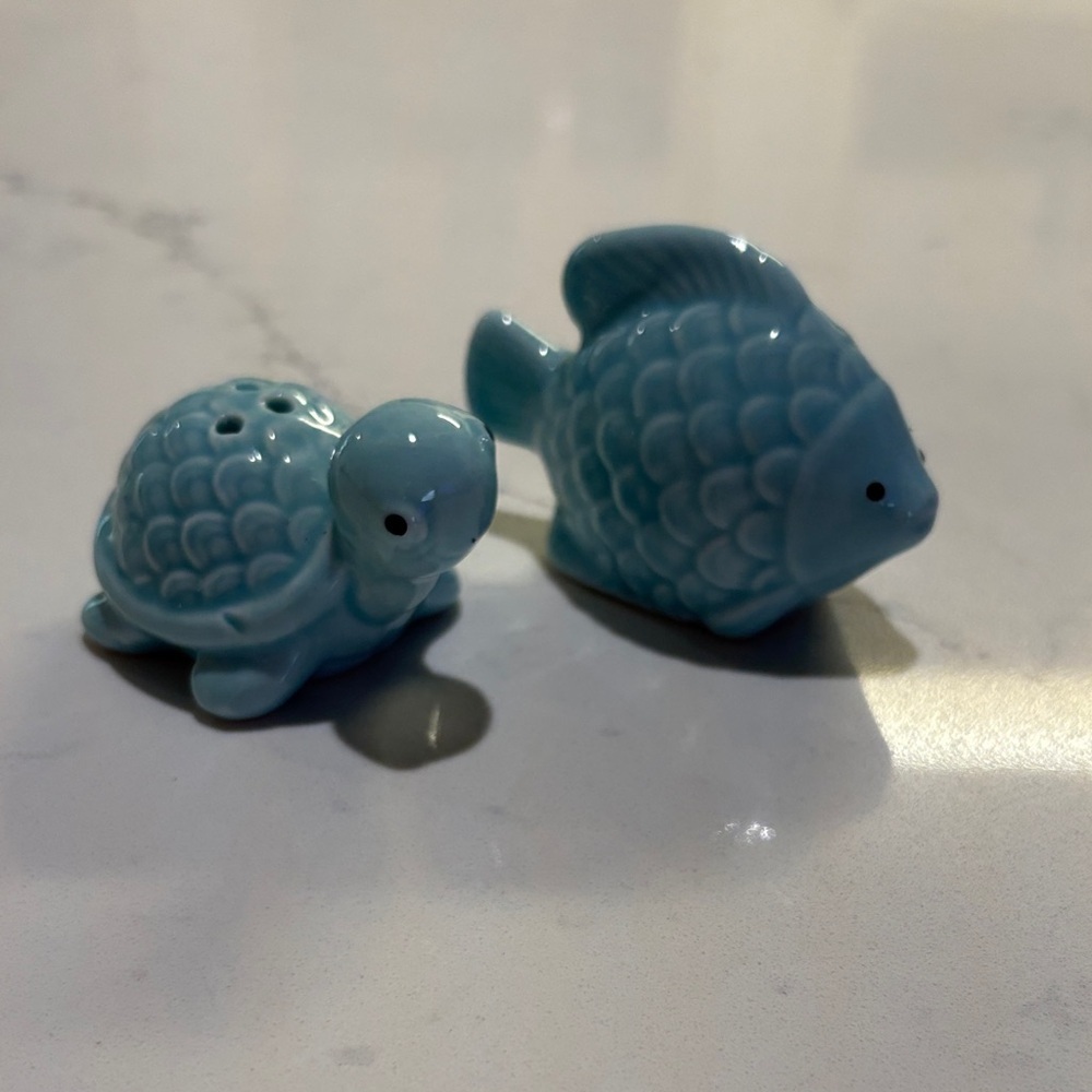 Blue Turtle and Fish Salt and Pepper